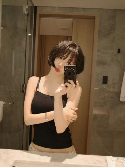 宮脇咲良INS更新