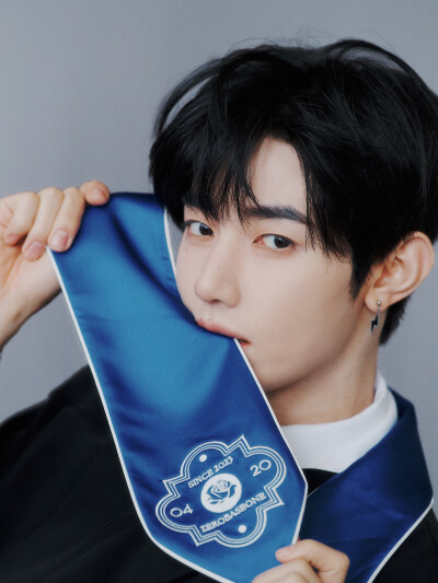 ZEROBASEONE ZB1 章昊