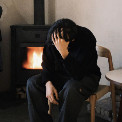 头像丨男头 事过翻篇 人过不念 一切随缘