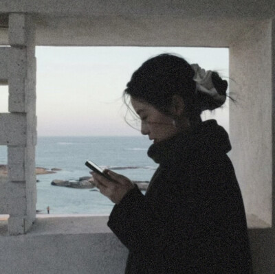 氛围感真人女头