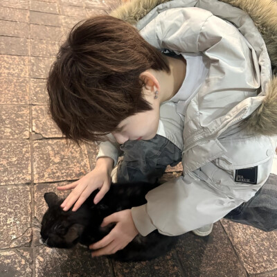 讨厌分离 希望你可以像毛绒玩偶一样陪在我身边