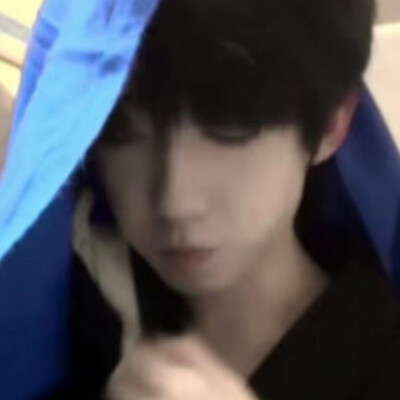 我最近超喜欢这张啊当头像好萌吧