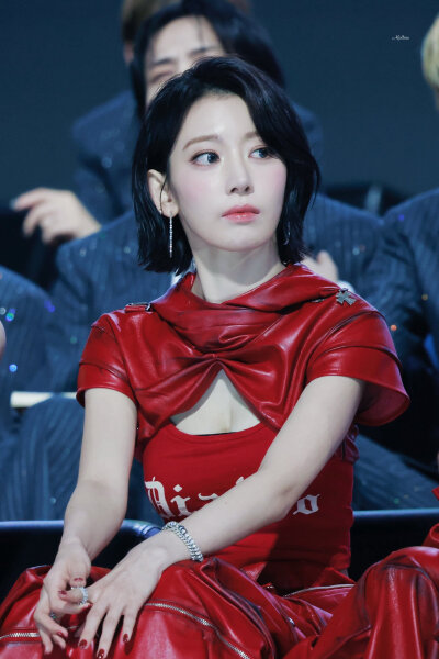 宮脇咲良 饭拍高清