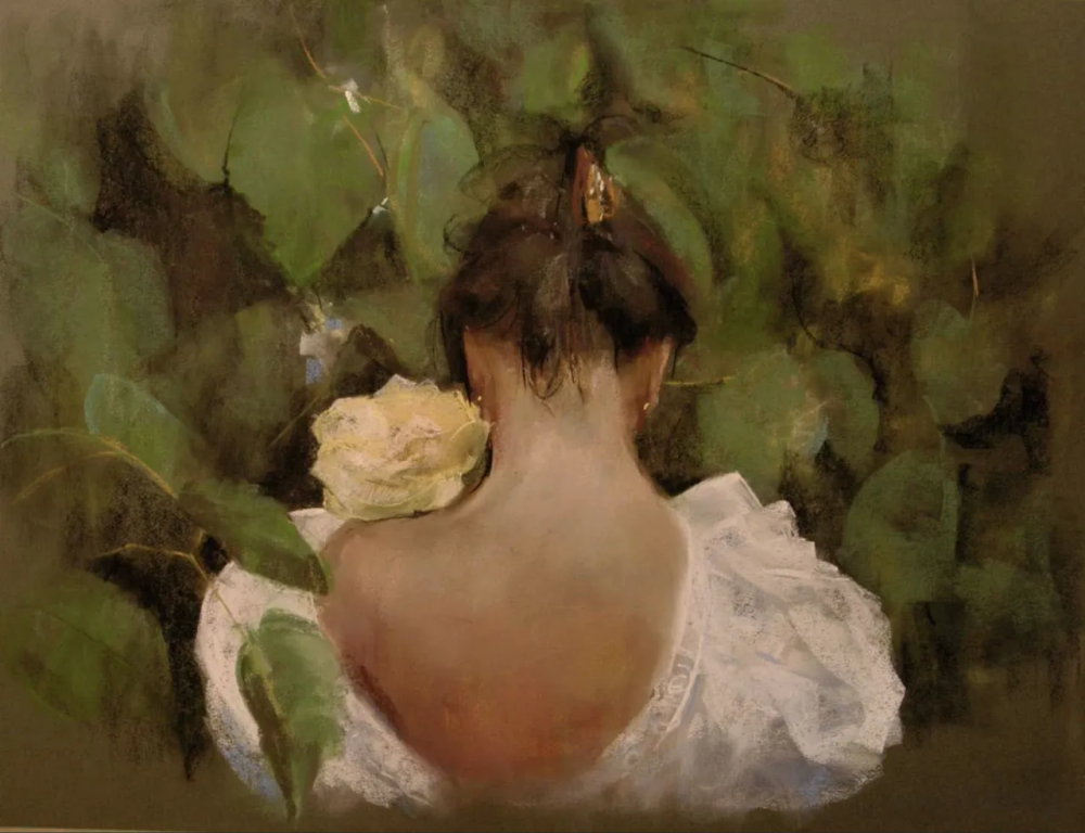 卡耶塔诺·德·阿尔克尔·布伊加斯是一位西班牙当代画家，以高度精致、富有心理暗示的具象绘画而受到关注。他的作品多以人物为主体，画面气氛冷静而克制，人物常呈现出沉默、内省或若有所思的状态。布伊加斯擅长运用细腻而严谨的写实技法、柔和却精准的光线处理，以及简化而考究的构图，使人物仿佛被定格在情绪尚未言明的瞬间，画面具有强烈的静止感与时间感。