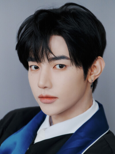 ZEROBASEONE ZB1 章昊