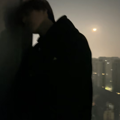 讨厌分离 希望你可以像毛绒玩偶一样陪在我身边