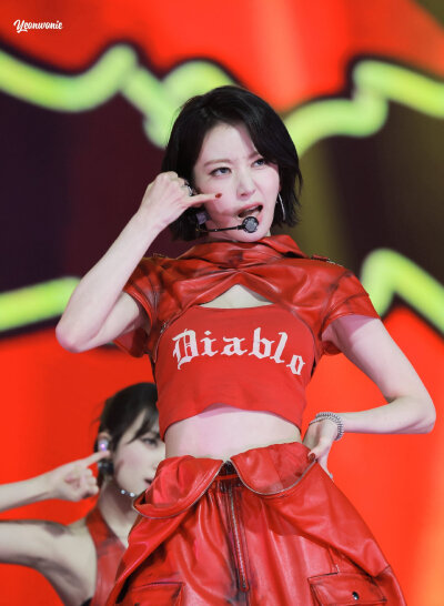 宮脇咲良 饭拍高清