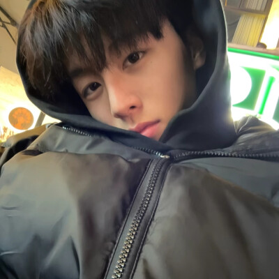 讨厌分离 希望你可以像毛绒玩偶一样陪在我身边