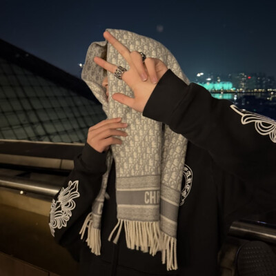 头像丨男头 事过翻篇 人过不念 一切随缘