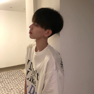 讨厌分离 希望你可以像毛绒玩偶一样陪在我身边