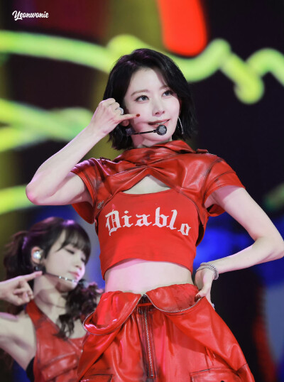 宮脇咲良 饭拍高清