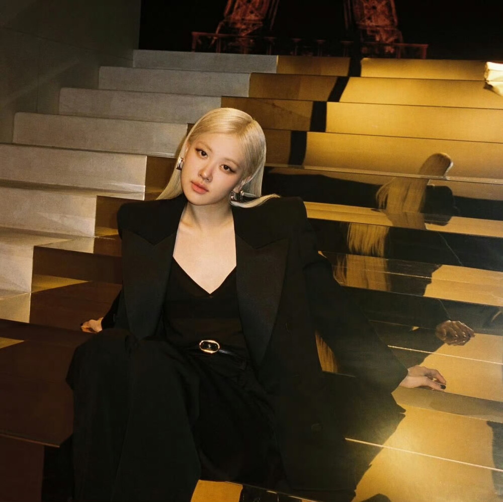 朴彩英 rosie rosé