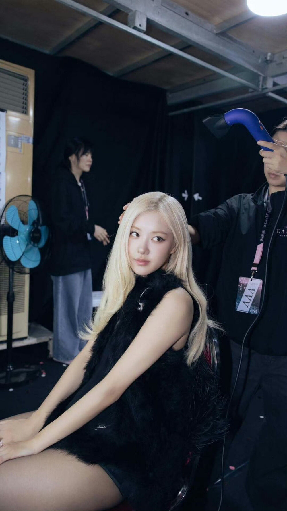 朴彩英 rosie rosé