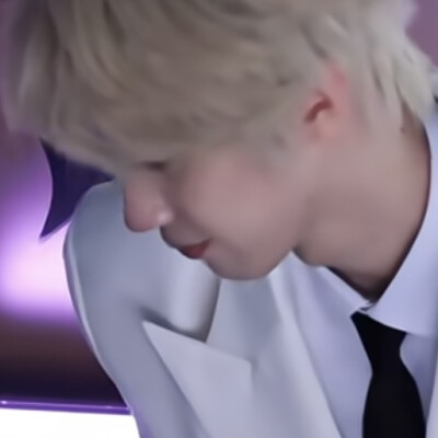 你却爱着一个馒头