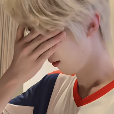 你却爱着一个馒头