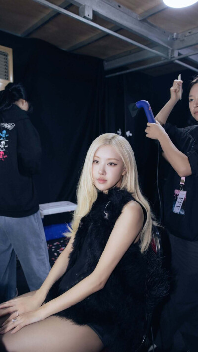 朴彩英 rosie rosé