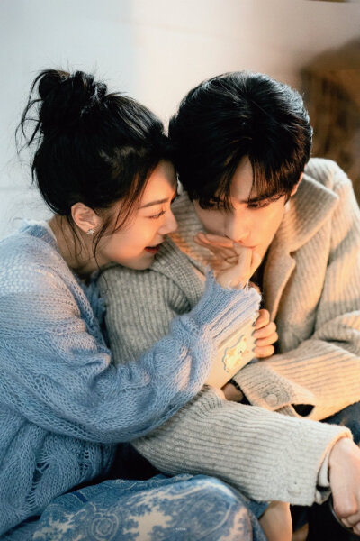 骄阳似我
宋威龙✖️赵今麦 ​​​