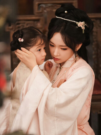 玉茗茶骨 荣筠溪 程潇