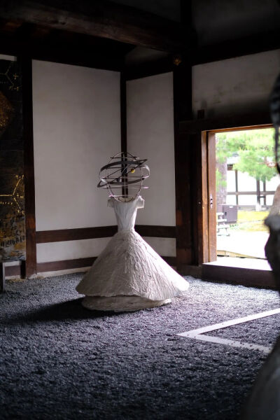 安塞姆·基弗《SOLARIS》在京都二条城的展览现场，2025年，摄影：Yilin