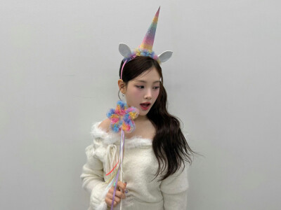 babydontcry yihyun曺彝晛