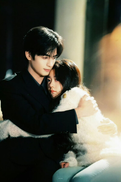 骄阳似我
宋威龙✖️赵今麦 ​​​