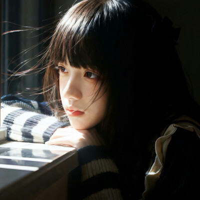 平静是最好的感知力 但平静不容易 ​​​
#氛围感女头#