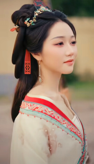 岳雨婷｜君候本无邪｜蛮蛮