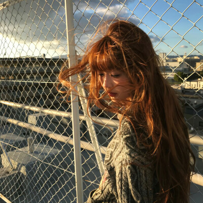 平静是最好的感知力 但平静不容易 ​​​
#氛围感女头#