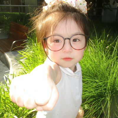 开心耳朵会竖起来因此被当塑料袋拎走〃•ω‹〃♡