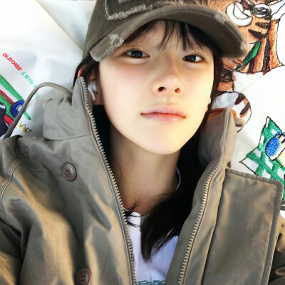 平静是最好的感知力 但平静不容易 ​​​
#氛围感女头#