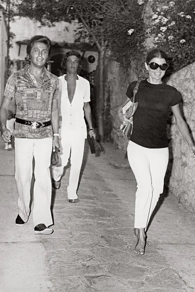 Valentino Garavani、Giancarlo Giammetti
与Jacqueline Kennedy在卡普里岛度假
