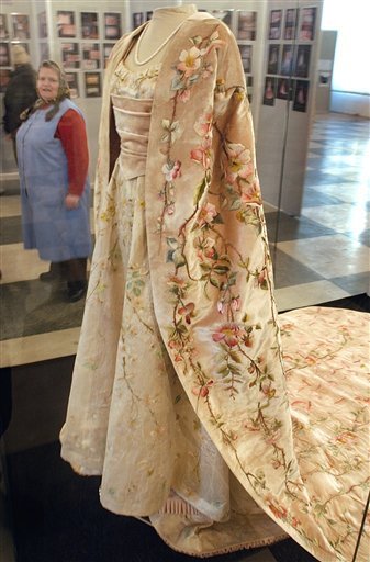 米茜的两件漂亮衣服