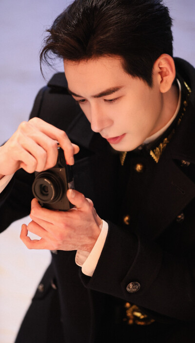 陈星旭《轧戏》肖稚宇