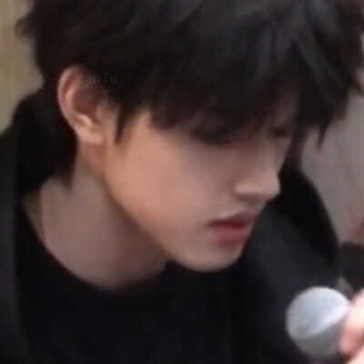 不知道啊就是很曼妙很帅很好听，莫名其妙截了一堆