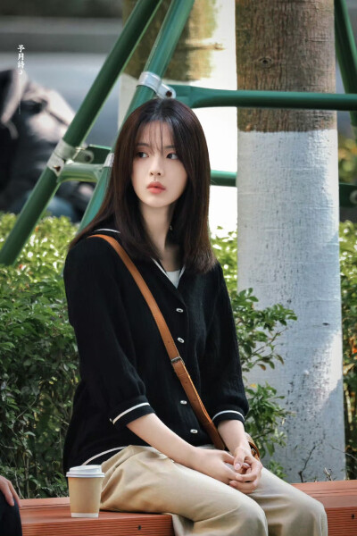 cr.予月诗·杨超越