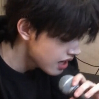 不知道啊就是很曼妙很帅很好听，莫名其妙截了一堆