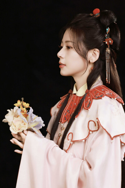 玉茗茶骨 沈湘灵