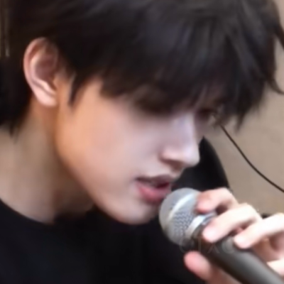 跟着红尘跟随我浪迹一生