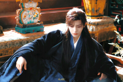 侯明昊 饰 陆江来/陆复生 《玉茗茶骨》
25.12.29