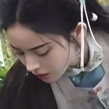 跟着红尘跟随我浪迹一生