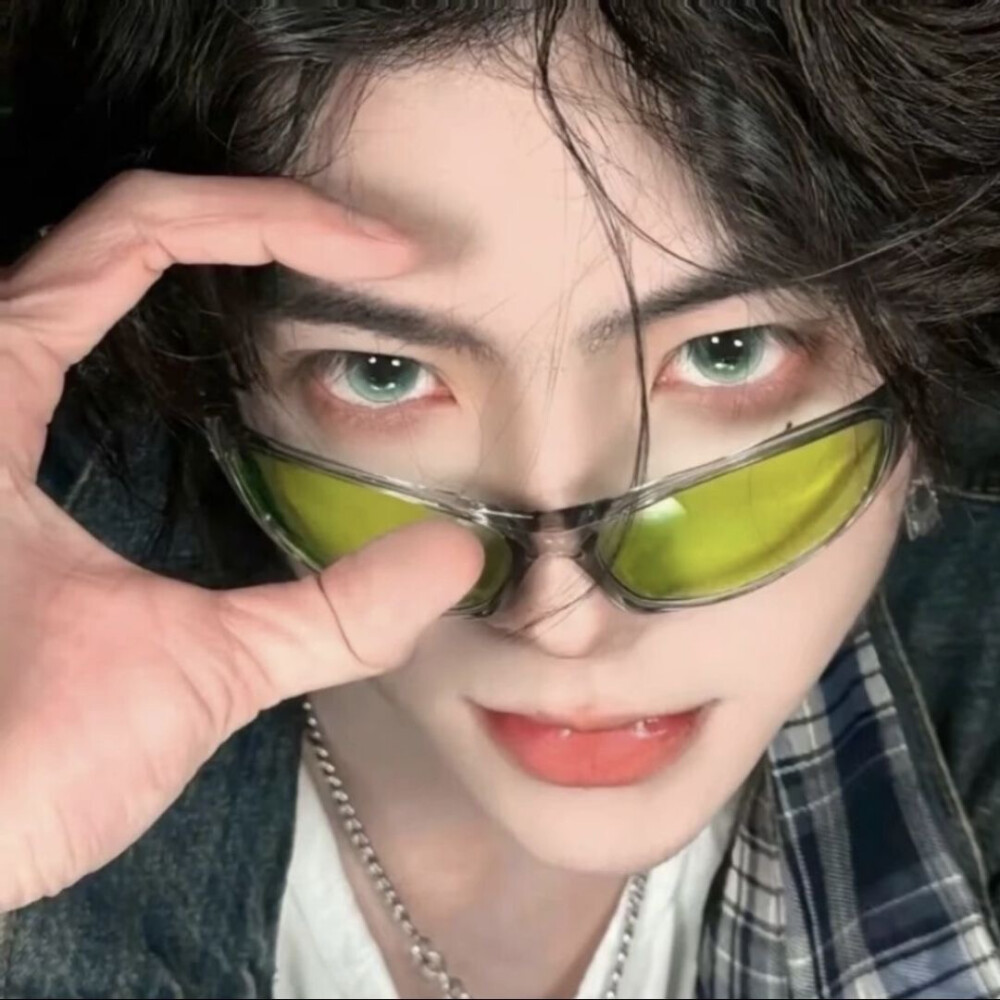 氛围感男生头像