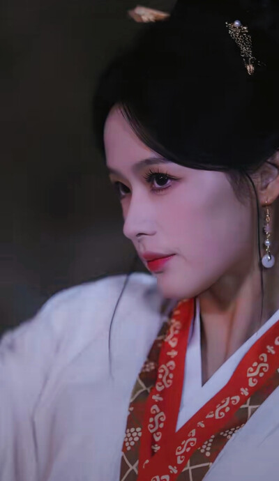 余茵/嫡女她嫉恶如仇