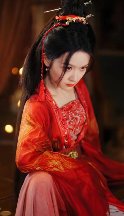 余茵/嫡女她嫉恶如仇