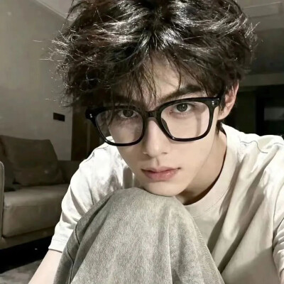 氛围感男生头像