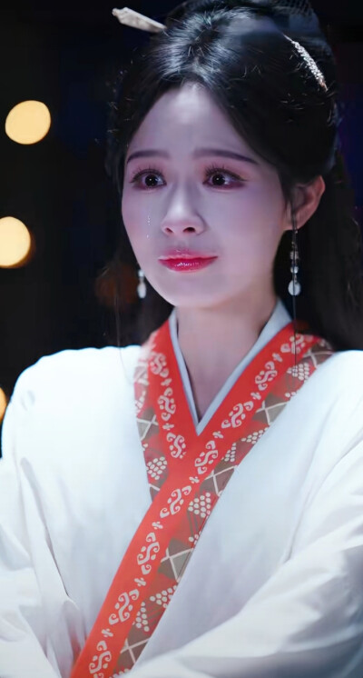 余茵/嫡女她嫉恶如仇