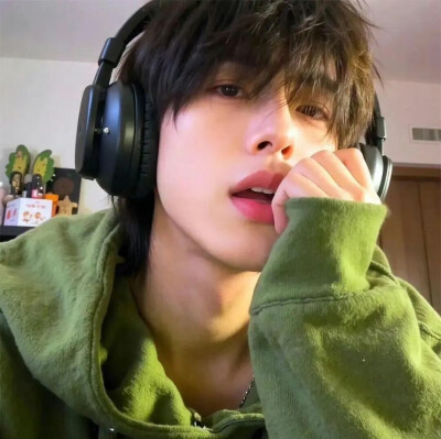 氛围感男生头像