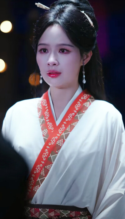 余茵/嫡女她嫉恶如仇