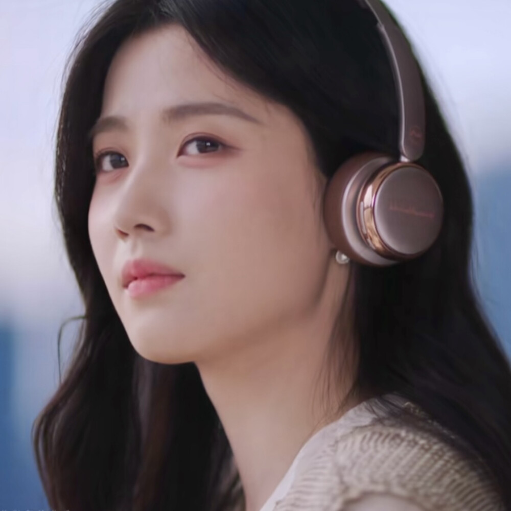 你为啥不能陪我玩一下呀(。ＯωＯ。)为啥(｀･_･)？为啥(ｏ･ω･)ﾉ？为啥(｀･ө･)？为毛嘞(｀ー´)