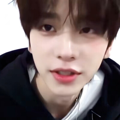 你最近过的好像还不错，有没有一分钟会梦到我