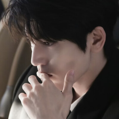 你别哭啊你别哭啊